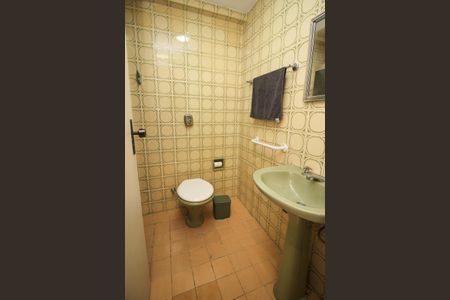 Apartamento à venda com 97m², 2 quartos e sem vaga Apartamento à venda com 97m², 2 quartos e sem vagaBanheiro Social