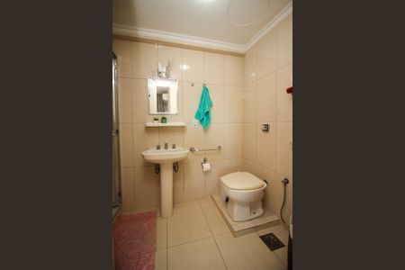 Banheiro da Suíte de apartamento à venda com 2 quartos, 97m² em Independência, Porto Alegre