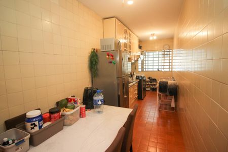 Apartamento à venda com 97m², 2 quartos e sem vaga Apartamento à venda com 97m², 2 quartos e sem vagaCozinha e Área de Serviço