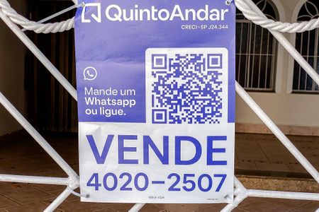 Plaquinha de casa à venda com 4 quartos, 390m² em Vila Claudia, São Paulo