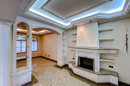 Casa à venda com 390m², 4 quartos e 3 vagasSala