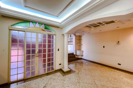 Sala de casa para alugar com 4 quartos, 390m² em Vila Claudia, São Paulo