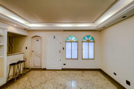Casa à venda com 390m², 4 quartos e 3 vagasSala