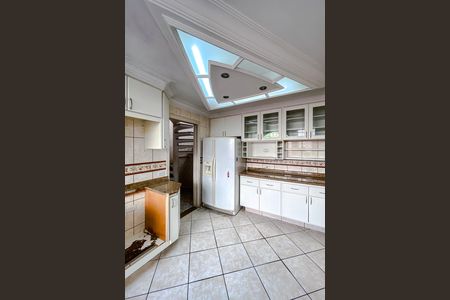 Casa à venda com 390m², 4 quartos e 3 vagasCozinha