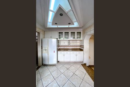 Cozinha de casa à venda com 4 quartos, 390m² em Vila Claudia, São Paulo