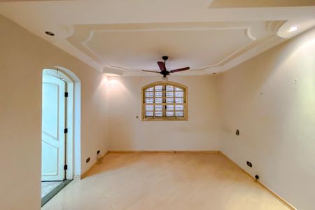 Casa à venda com 390m², 4 quartos e 3 vagasQuarto 1 - Suíte