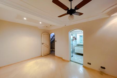 Quarto 1 - Suíte de casa à venda com 4 quartos, 390m² em Vila Claudia, São Paulo