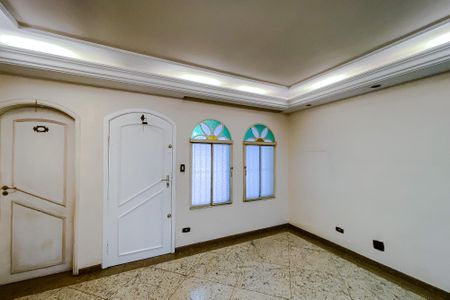 Casa à venda com 390m², 4 quartos e 3 vagasSala