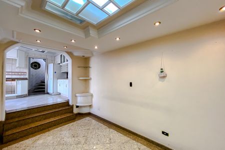 Sala de casa para alugar com 4 quartos, 390m² em Vila Claudia, São Paulo
