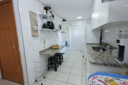Apartamento para alugar com 68m², 2 quartos e 1 vagaCozinha