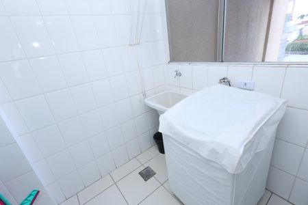 Apartamento para alugar com 68m², 2 quartos e 1 vagaÁrea de Serviço