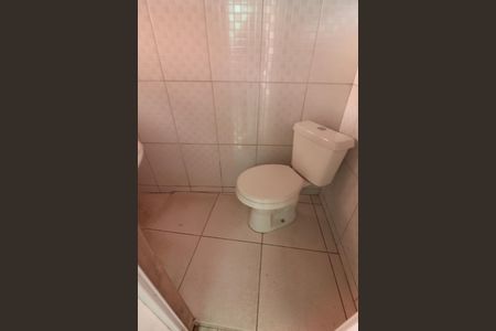 Casa à venda com 126m², 3 quartos e 2 vagasBanheiro Social 