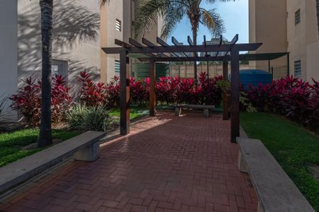 Apartamento para alugar com 52m², 2 quartos e 1 vagaÁrea comum 