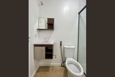 Banheiro de kitnet/studio para alugar com 1 quarto, 15m² em Jardim Proença, Campinas