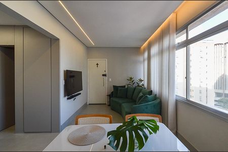 Apartamento para alugar com 65m², 2 quartos e 1 vagaSala Ambientes