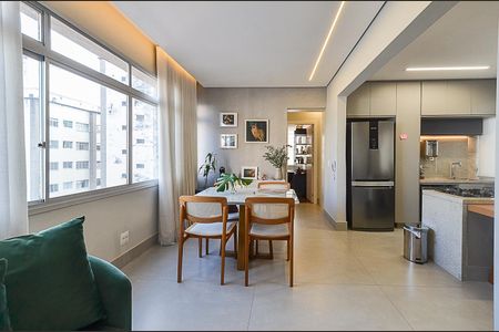 Apartamento para alugar com 65m², 2 quartos e 1 vagaSala Ambientes
