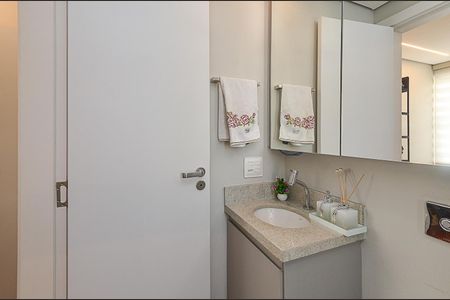 Apartamento para alugar com 65m², 2 quartos e 1 vagaBanheiro Suíte 2