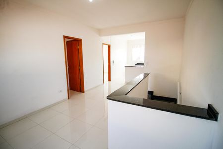 Sala de casa de condomínio para alugar com 2 quartos, 68m² em Sítio do Campo, Praia Grande