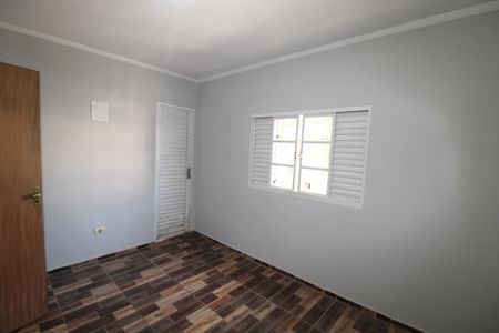 Quarto 1 de casa para alugar com 1 quarto, 33m² em Parque Monteiro Soares, São Paulo