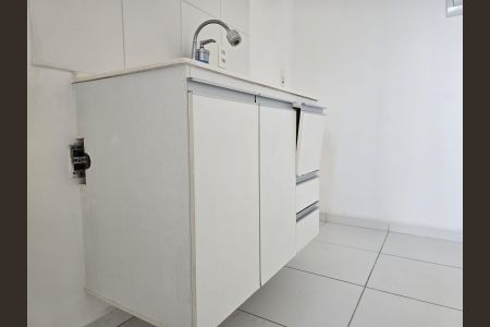 Apartamento à venda com 44m², 2 quartos e 1 vagaCozinha e Área de Serviço