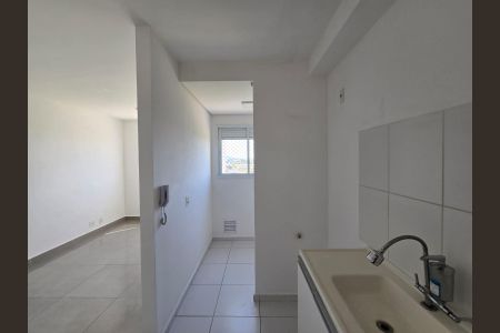 Apartamento à venda com 44m², 2 quartos e 1 vagaCozinha e Área de Serviço
