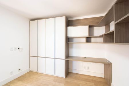 Apartamento à venda com 230m², 4 quartos e 2 vagas