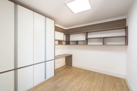 Apartamento à venda com 230m², 4 quartos e 2 vagas