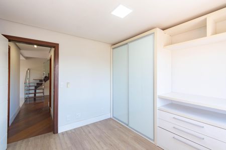 Apartamento à venda com 230m², 4 quartos e 2 vagas