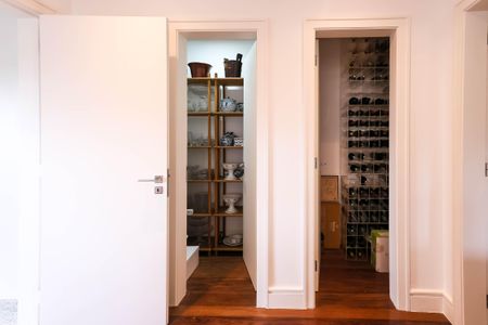 Apartamento à venda com 407m², 4 quartos e 5 vagasDespensa