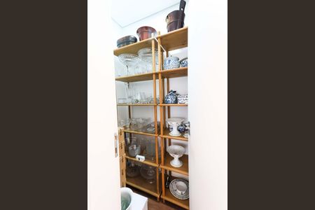 Apartamento à venda com 407m², 4 quartos e 5 vagasDespensa
