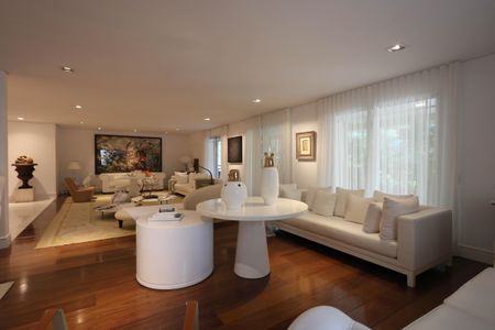 Apartamento à venda com 407m², 4 quartos e 5 vagasSala 