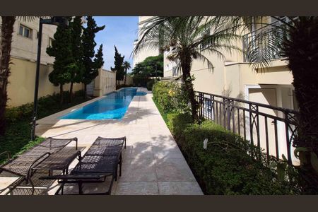 Apartamento à venda com 407m², 4 quartos e 5 vagasÁrea comum - Piscina