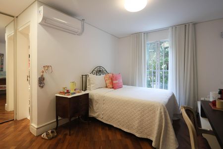 Apartamento à venda com 407m², 4 quartos e 5 vagassuíte 2