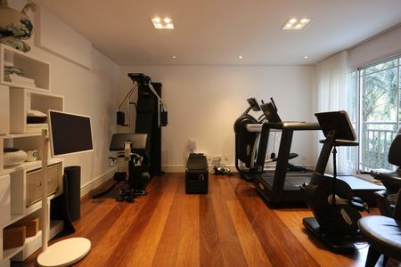 Apartamento à venda com 407m², 4 quartos e 5 vagasAcademia