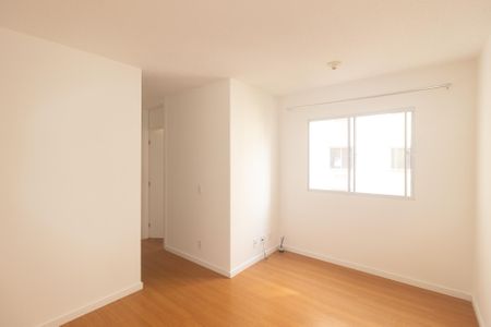 Sala de apartamento para alugar com 2 quartos, 42m² em Campo Grande, Rio de Janeiro