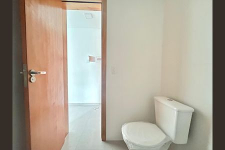 Banheiro  de kitnet/studio para alugar com 1 quarto, 30m² em Campeche Central, Florianópolis