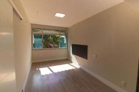 Suíte  de apartamento à venda com 2 quartos, 100m² em Icaraí, Niterói