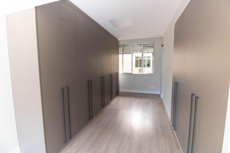 Apartamento à venda com 100m², 2 quartos e 1 vaga Apartamento à venda com 100m², 2 quartos e 1 vagaSuíte