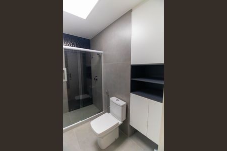 Apartamento à venda com 100m², 2 quartos e 1 vaga Apartamento à venda com 100m², 2 quartos e 1 vagaBanheiro da Suíte