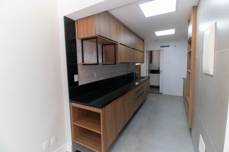 Apartamento à venda com 100m², 2 quartos e 1 vaga Apartamento à venda com 100m², 2 quartos e 1 vagaCozinha