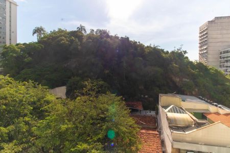 Vista da Sala de apartamento à venda com 2 quartos, 100m² em Icaraí, Niterói