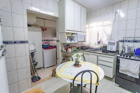 Apartamento à venda com 74m², 2 quartos e 1 vagaCozinha 