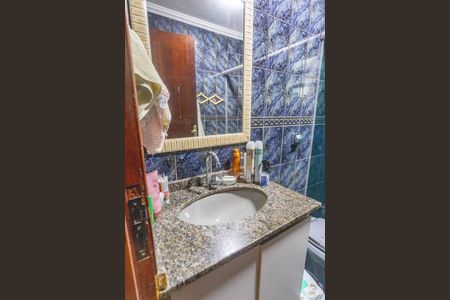Apartamento à venda com 74m², 2 quartos e 1 vagaBanheiro 