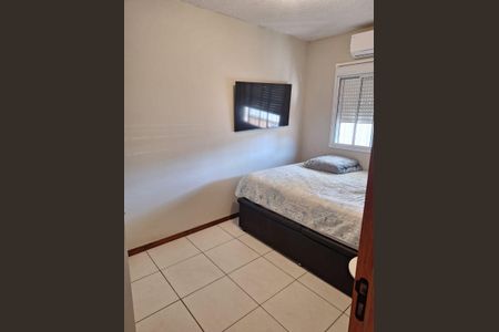 Quarto 1 de casa à venda com 2 quartos, 42m² em Restinga, Porto Alegre