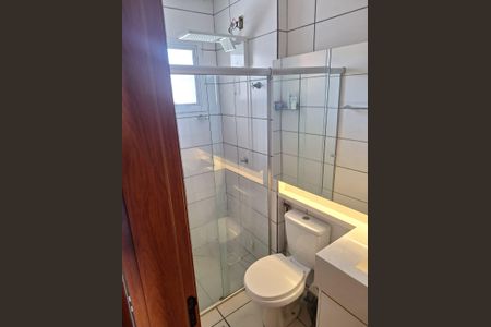 Banheiro  de casa à venda com 2 quartos, 42m² em Restinga, Porto Alegre