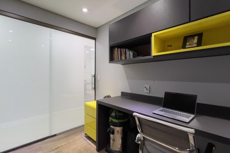 Apartamento à venda com 110m², 2 quartos e 2 vagasEscritório