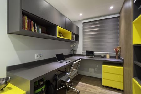 Apartamento à venda com 110m², 2 quartos e 2 vagasEscritório