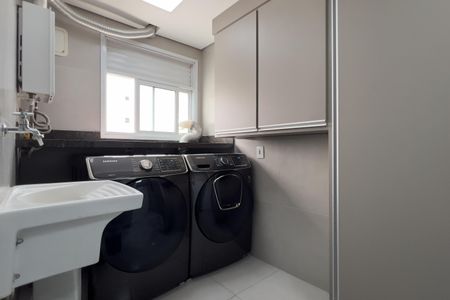 Apartamento à venda com 110m², 2 quartos e 2 vagasCozinha e Área de Serviço