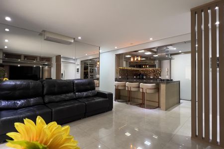 Apartamento à venda com 110m², 2 quartos e 2 vagasSala