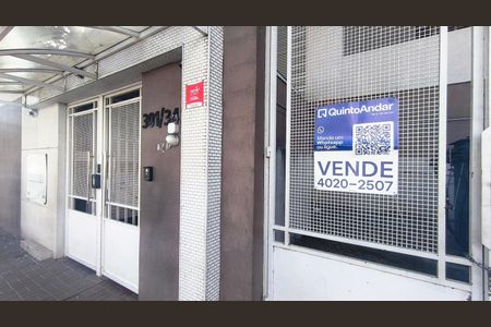 Apartamento à venda com 45m², 2 quartos e 1 vaga Apartamento à venda com 45m², 2 quartos e 1 vagaFachada + Plaquinha